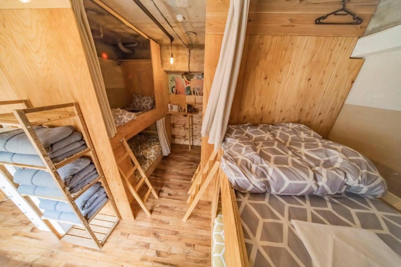 Artbar & Guesthouse Ennova Atami  Zewnętrze zdjęcie