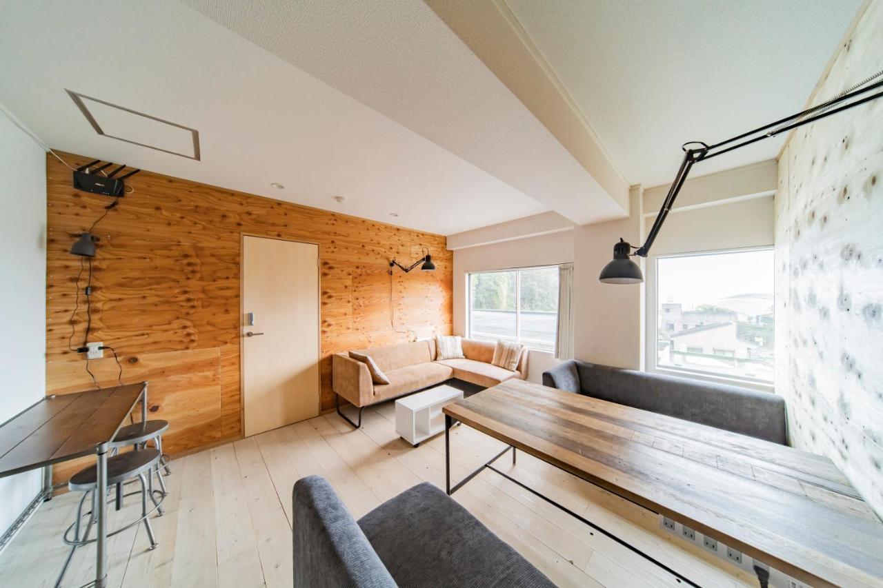 Artbar & Guesthouse Ennova Atami  Zewnętrze zdjęcie